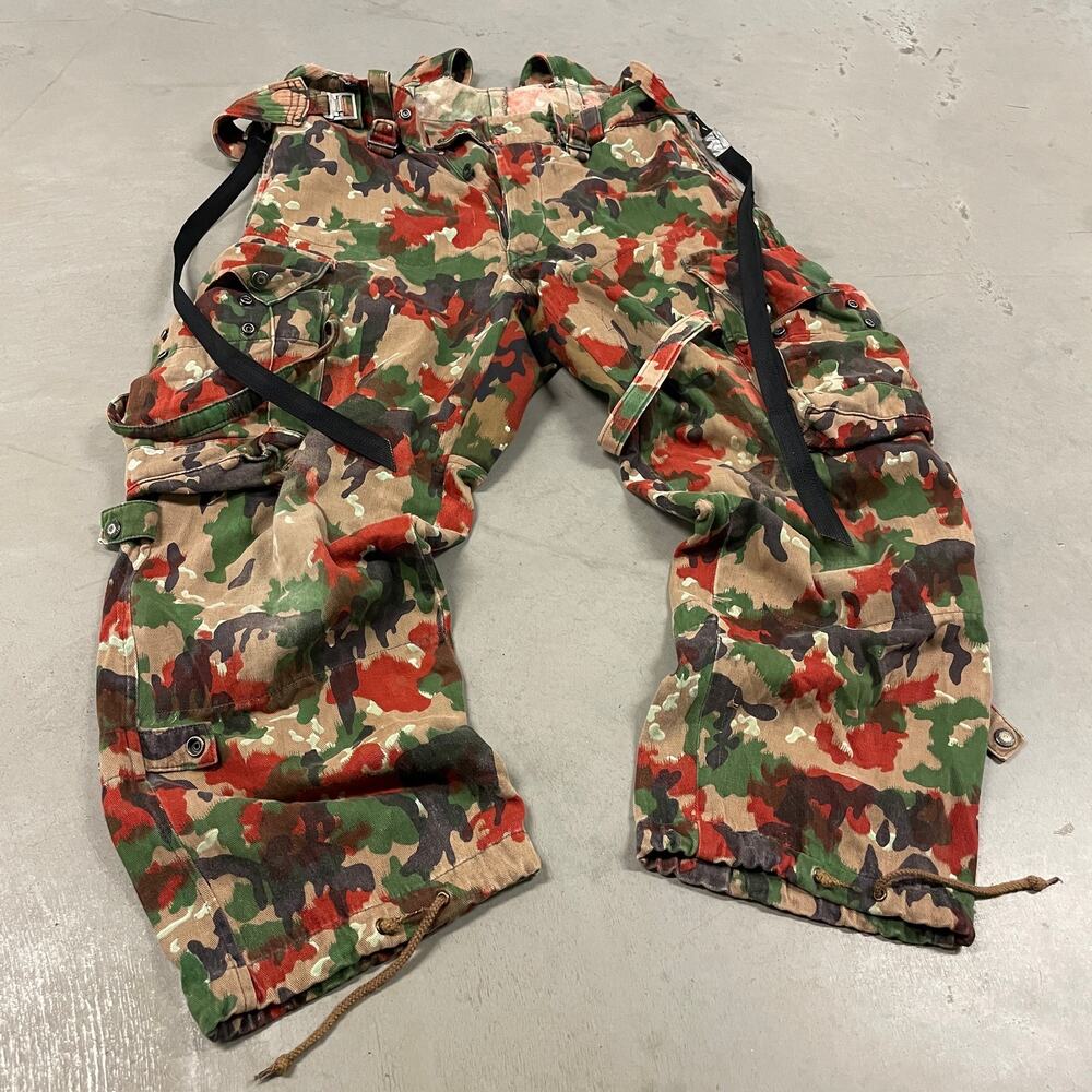Vintage New Swiss Army M70 Alpenflage Trousers 34x29